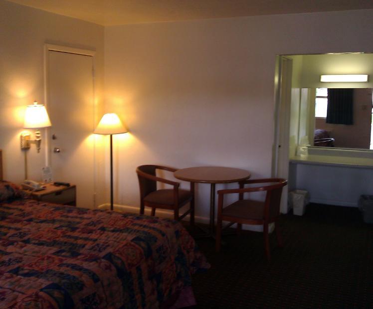 America'S Best Value Inn - Ґейнсвілл Екстер'єр фото